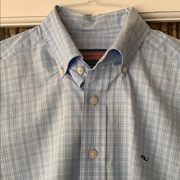 Vineyard Vines Button Down - Picture 1 of 2